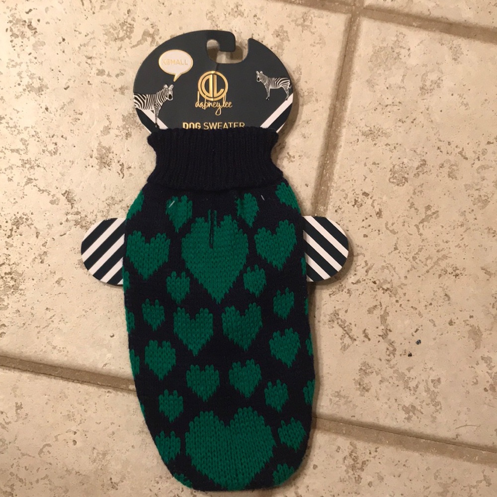 Adorable dog sweater Xs